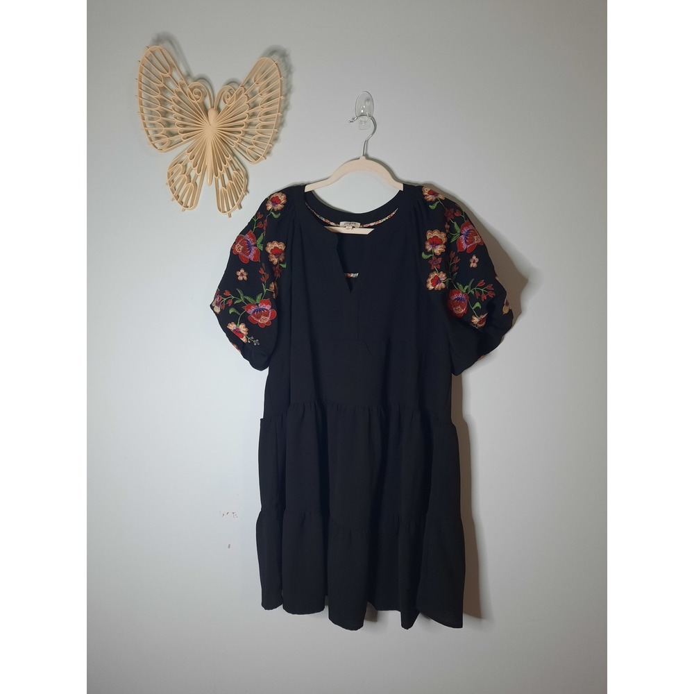 Umgee Black Floral Embroidered Puff Sleeve Tiered Babydoll Mini Dress Large